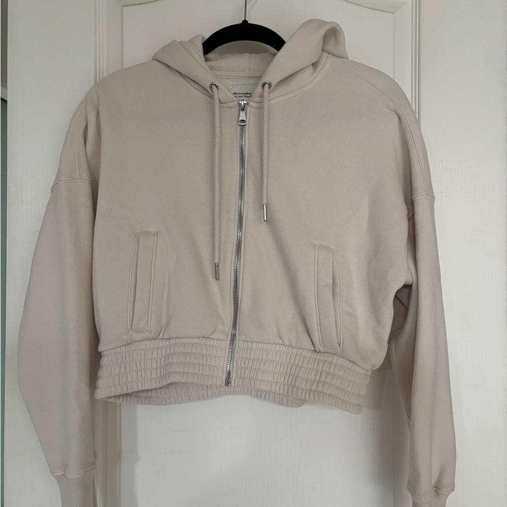 Abercrombie & Fitch Essentials Mini Sunday Hooded Full-Zip S Cream